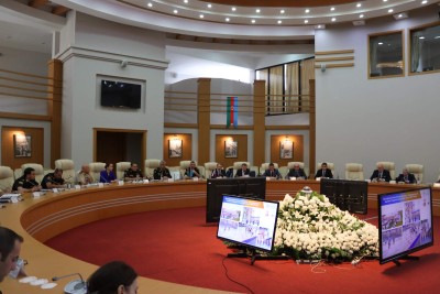 Azərbaycan Fövqəladə Hallar Nazirliyinin Akademiyasında Rusiya FHN ali təhsil müəssisələrinin nümayəndələri ilə işçi iclas keçirilib