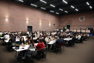 Gənclər və İdman Nazirliyinin təşkilatçılığı, ATGTİ və “Fibonacci” MMC-nin birgə tərəfdaşlığı ilə “GİNius tələbə-gənclər kuboku 2025” çərçivəsində “Fibonacci” intellektual-əyləncəli oyunun ilk yarımfinal mərhələsi keçirilib.