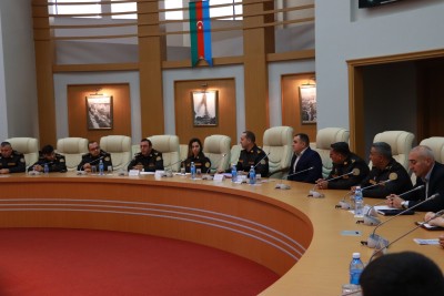 Fövqəladə Hallar Nazirliyinin Akademiyasında hərbi qulluqçular arasında qarşılıqlı münasibətlərin təkmilləşdirilməsinə dair seminar keçirilib