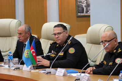 FHN Akademiyasında “Yanğın təhlükəsizliyinin təmin edilməsinin aktual məsələləri: problemlər, həll yolları” mövzusunda konfrans keçirilib